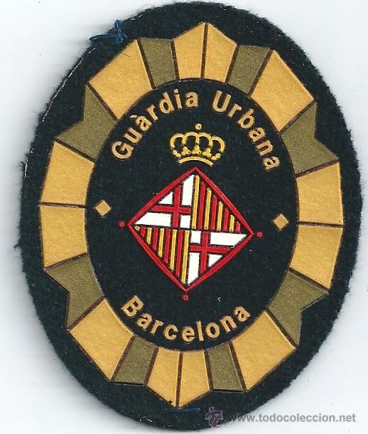 Militaria: Insignia de tela de pecho. Guardia Urbana Barcelona.
