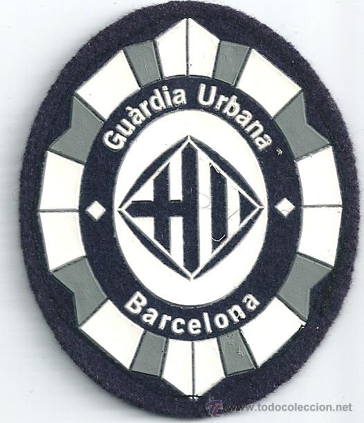 Militaria: Insignia de tela de pecho. Guardia Urbana Barcelona.