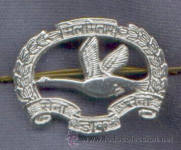 Militaria: India.  Insignia de boina del Ej&eacute;rcito Indio. Military Postal Service.