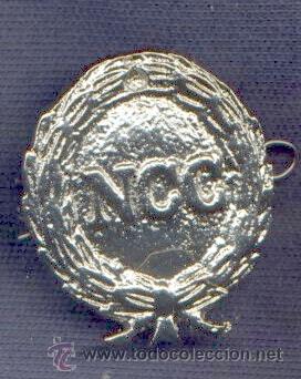 Militaria: India.  Insignia de boina del Ej&eacute;rcito Indio. National Cadet Corps.