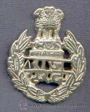 Militaria: India.  Insignia de boina de la Polic&iacute;a India.