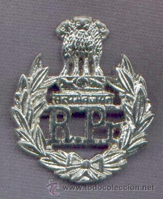 Militaria: India.  Insignia de boina de la Polic&iacute;a India. Rajasthan Prisons.