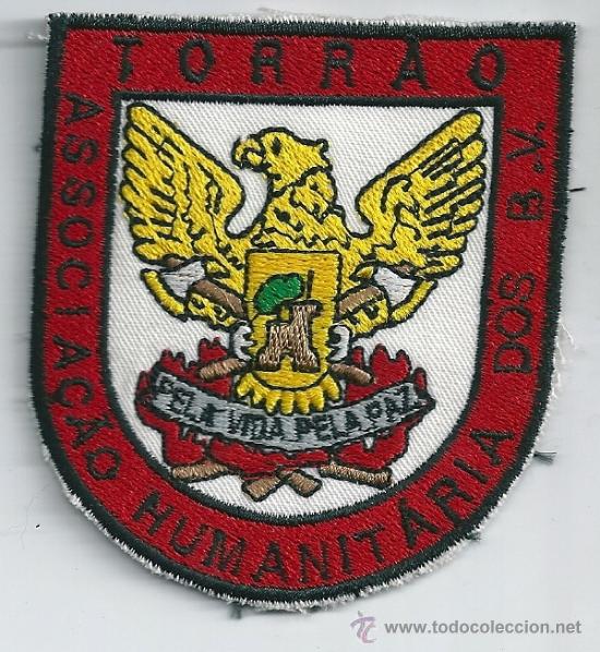Militaria: Portugal. Insignia de tela de los Bomberos Voluntarios. Torrao.