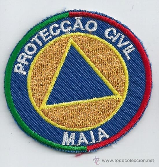 Military Antiques: Portugal.  Insignia de tela de Protecci&oacute;n Civil. Maia.