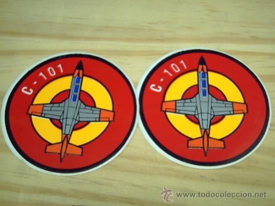 Militaria: [022133] . 2 Adhesivos Aviaci&oacute;n C-101.