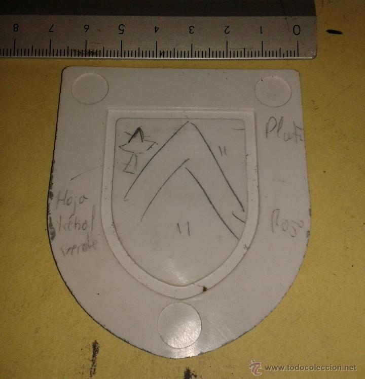 Militaria: Parche para brazo, de pl&aacute;stico duro - Foto 2