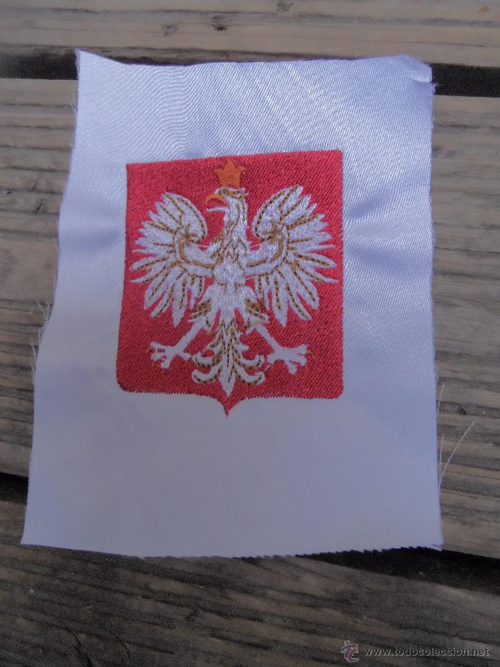 Militaria: BORDADO MILITAR ? AGUILLA SOBRE TELA TACTO SEDA