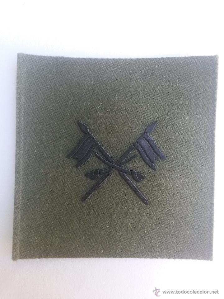 Military Antiques: Parche de tela militar  de caballeria de 5 x 5 cms