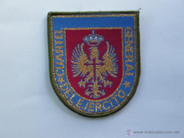 Military Antiques: PARCHE BORDADO CUARTEL GENERAL DEL EJERCITO.-
