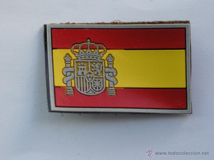 Military Antiques: PARCHE BANDERA ESPA&Ntilde;OLA 7,5 CMT DE LARGO X 5 CMT DE ANCHO.-CON VELCRO POR DETRAS.-