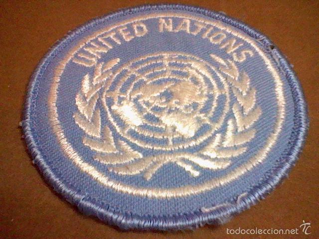 Military Antiques: parche tela bordado united Nations Cascos azules?