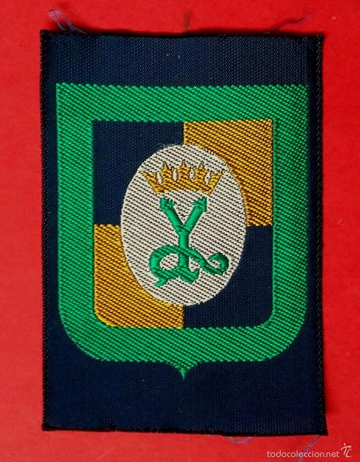 Militaria: PARCHE DE FALANGE Y SECCION FEMENINA