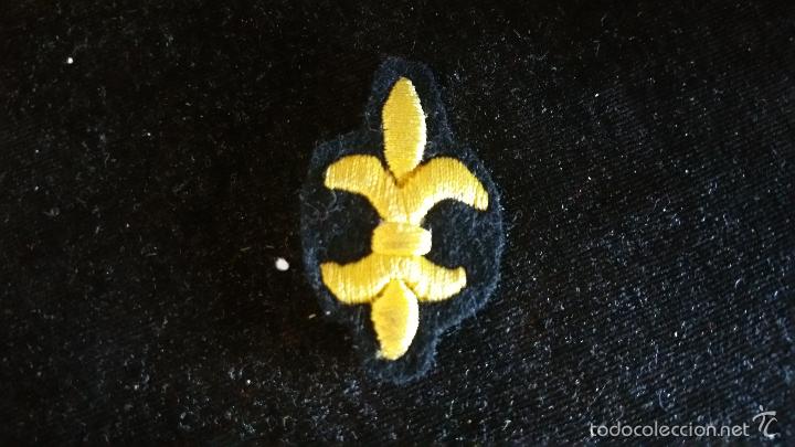 Militaria: BORDADO CON LA FLOR DE LYS - Foto 2