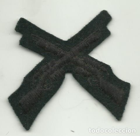 Military Antiques: PARCHES DE TELA 5 X 5 cm.