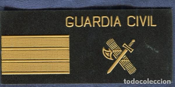 Militaria: Guardia Civil. Graduaci&oacute;n en pl&aacute;stico inyectado. Sargento.