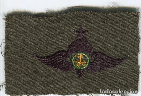 Militaria: Arabia Saudita. Alas paracaidistas en tela.