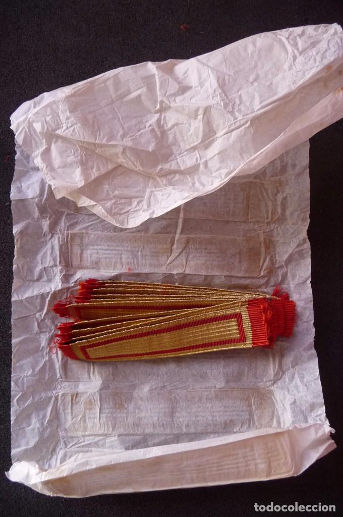 Military Antiques: (JX-170956)Lote de diez galones en hilo de oro para Jefes .