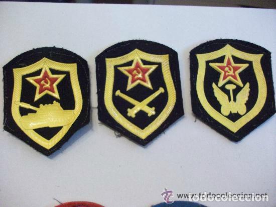 Militaria: LOTE DE 3 PARCHES COMUNISTAS DE LA UNION SOVIETICA: CARROS, ARTILLERIA, ETC