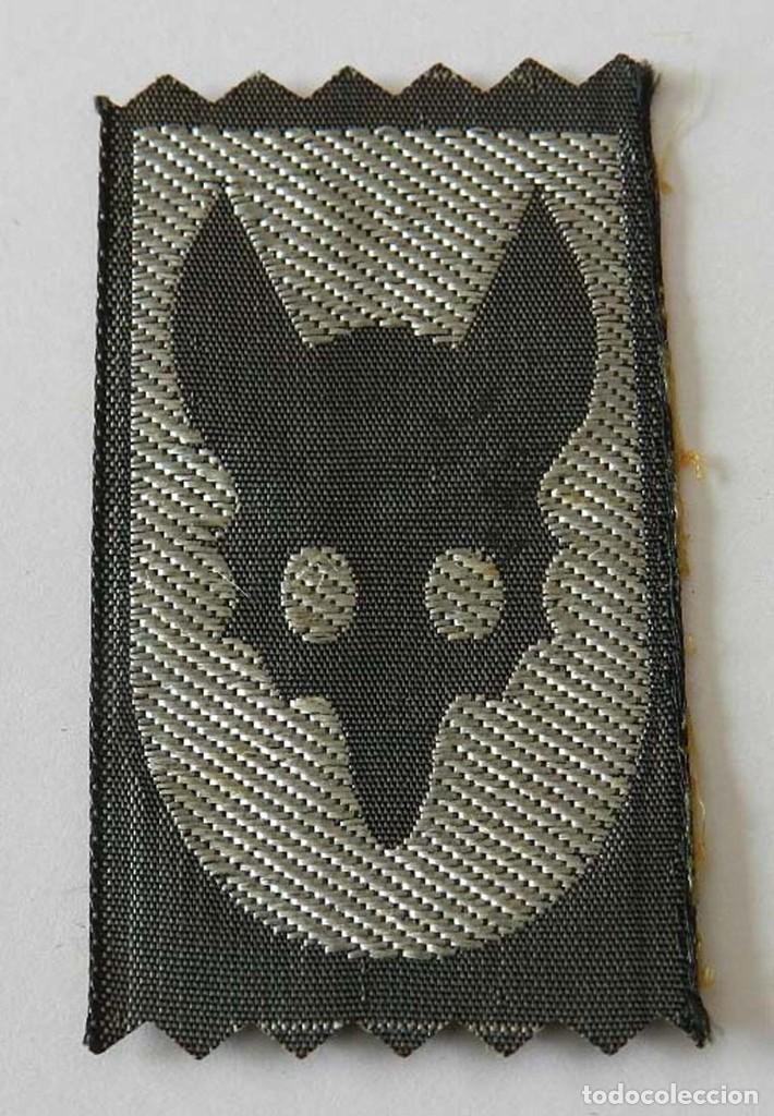 Militaria: Parche  de tela de los boy scouts, exploradores, escultismo, lobatos o lobeznas, seisena de color bl