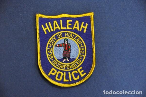 Militaria: Insignia de tela de polic&iacute;a de los Estados Unidos. Hialeah Police.