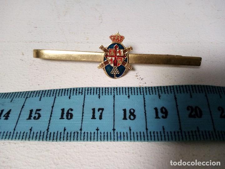 Militaria: PISACORBATAS EJ&Eacute;RCITO ESPA&Ntilde;OL ARTILLER&Iacute;A ORIGINAL