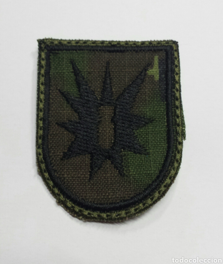 Militaria: PARCHE EMBLEMA PIXELADO BOSCOSO DE DESACTIVACI&Oacute;N DE MUNICIONES CONVENCIONALES 5X4CMS