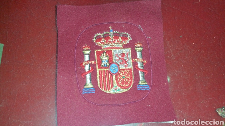 Military Antiques: Escudo de Espa&ntilde;a bordado de gran tama&ntilde;o