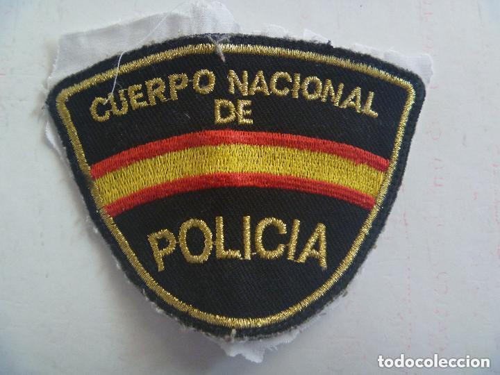 Militaria: CUERPO NACIONAL DE POLICIA : PARCHE DE BRAZO, BORDADO