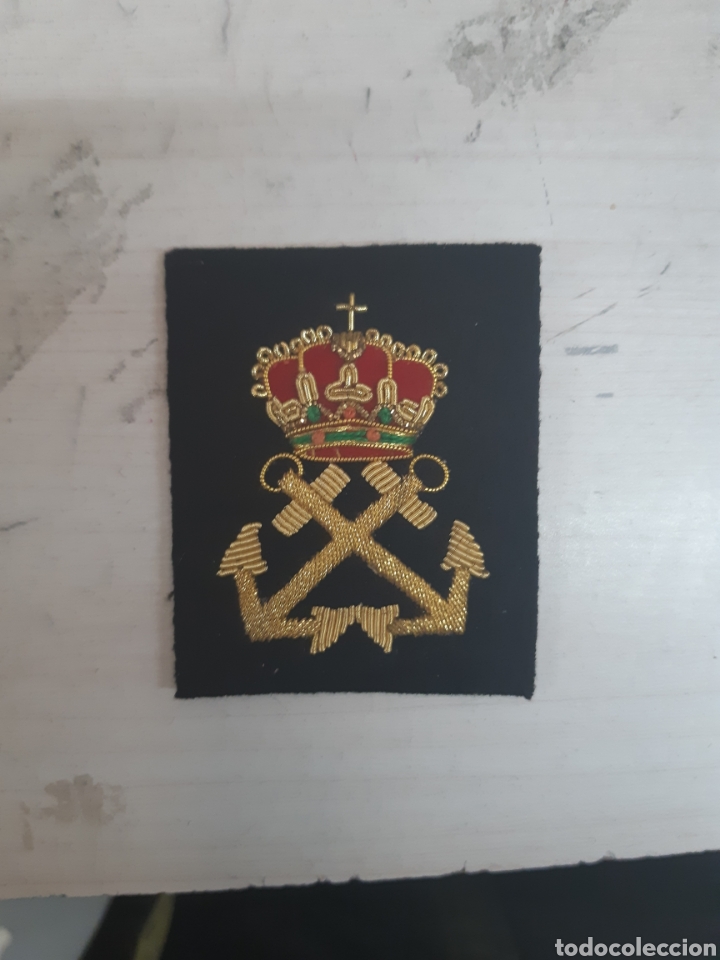 Militaria: Galleta bordada a mano de marina