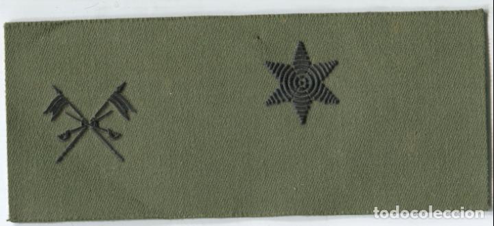 Military Antiques: Espa&ntilde;a. Divisa o graduaci&oacute;n del Ej&eacute;rcito. Caballer&iacute;a. Alf&eacute;rez.