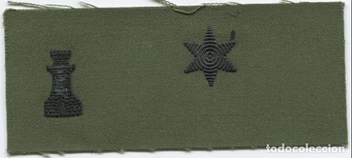 Militaria: Espa&ntilde;a. Divisa o graduaci&oacute;n del Ej&eacute;rcito. Ingenieros. Alf&eacute;rez.