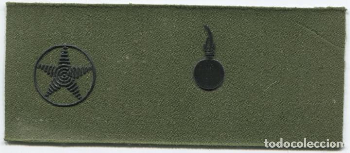 Militaria: Espa&ntilde;a. Divisa o graduaci&oacute;n del Ej&eacute;rcito. Artiller&iacute;a. Subteniente.