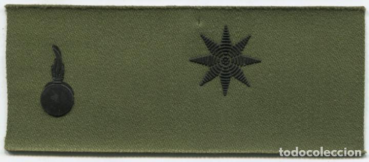 Militaria: Espa&ntilde;a. Divisa o graduaci&oacute;n del Ej&eacute;rcito. Artiller&iacute;a. Comandante..