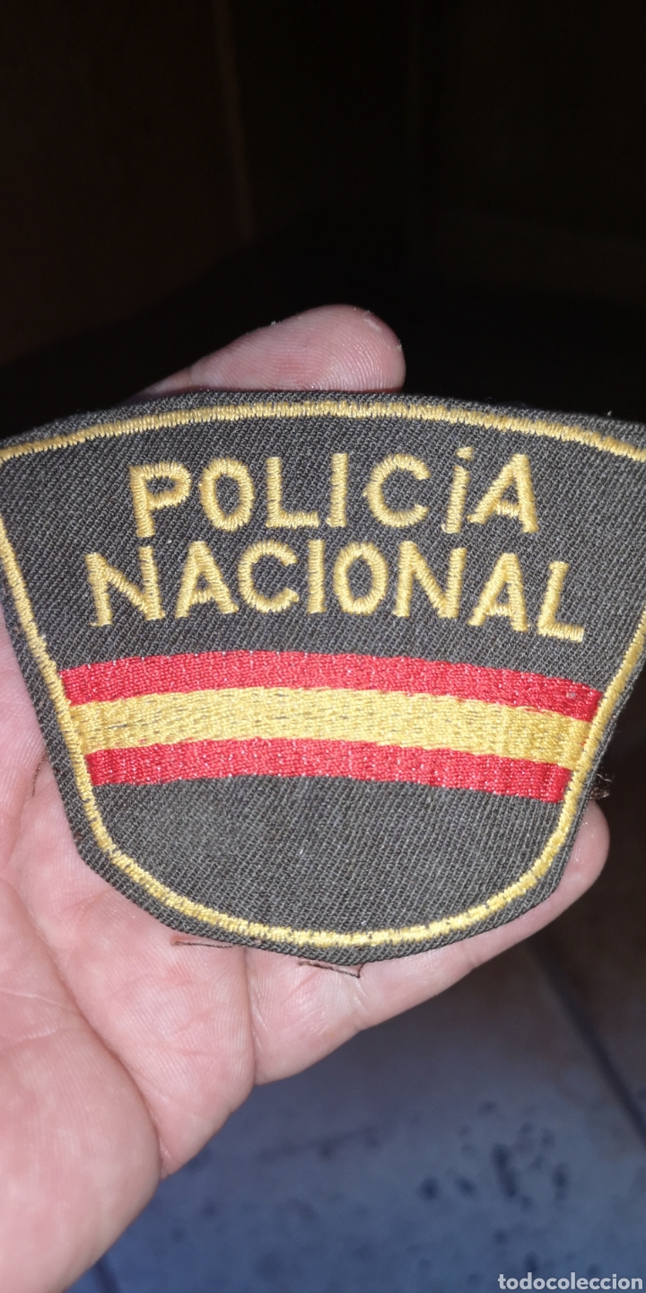 Militaria: Escudo de brazo bordado de la Polic&iacute;a Nacional a&ntilde;os 80