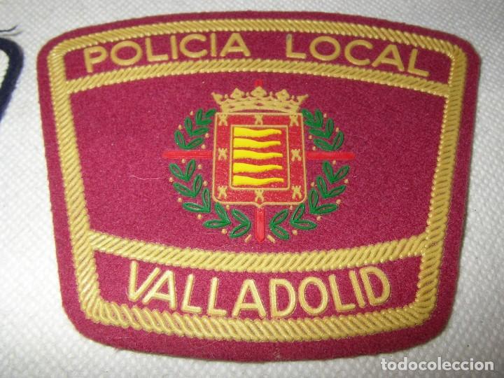 Military Antiques: Parche o emblema de la polic&iacute;a local de Valladolid.