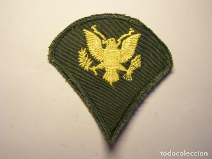 Militaria: Parche de tela bordado del Ej&eacute;rcito Norteamericano. N&ordm; 4.