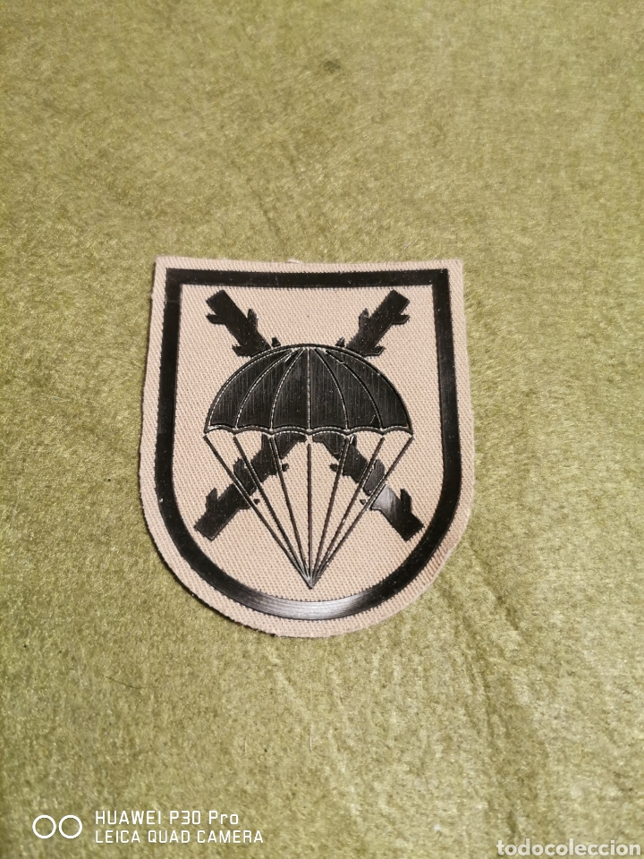 Militaria: Parche de brazo de la Brigada Paracaidista