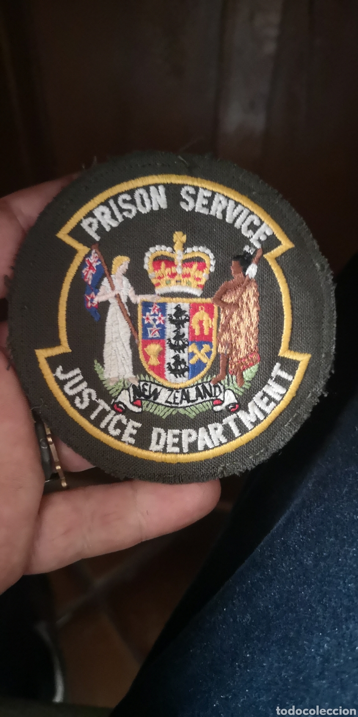 Militaria: Antiguo parche bordado del Departamento de Justicia de los servicios de prisi&oacute;n de Nueva Zelanda