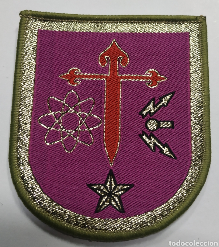 Militaria: PARCHE EMBLEMA TEJIDO BRILLANTOSO JEFATURA SISTEMAS DE INFORMACI&Oacute;N DE TELECOMUNICACIONES Y ASIST T&Eacute;C