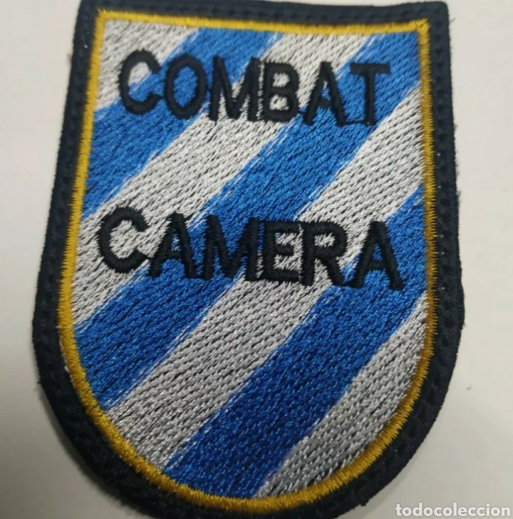 Militaria: PARCHE EMBLEMA BORDADO A COLOR DE OPERADOR DE C&Aacute;MARA SEGUNDA BANDERA BRIPAC