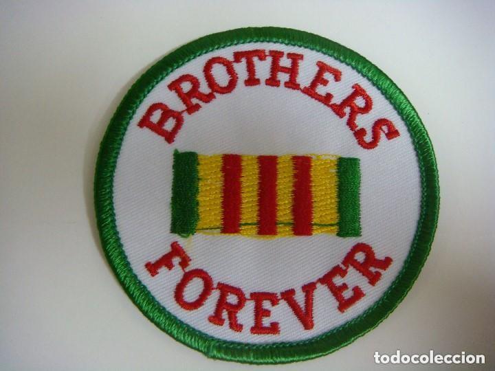 Militaria: PARCHE DE TELA DE BROTHERS FOREVER