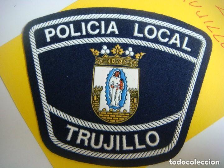 Military Antiques: PARCHE DE TELA POLICIA LOCAL DE TRUJILLO