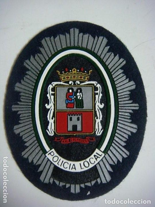 Militaria: PARCHE DE TELA POLICIA LOCAL DE 2 HERMANAS SEVILLA