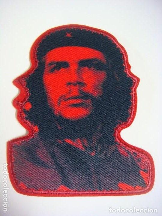 Military Antiques: PARCHE DE TELA DEL CHE GUEVARA COLOR ROJO