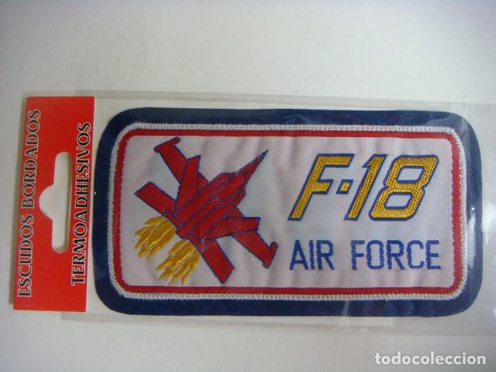 Military Antiques: PARCHE DE TELA DE F-18 AIR FORCE
