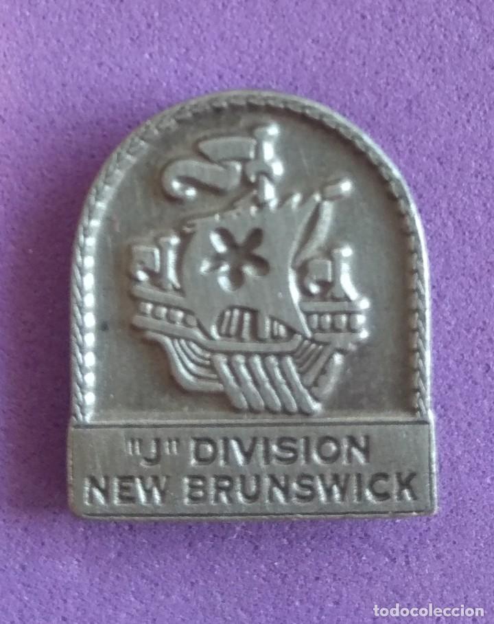 Militaria: Polic&iacute;a. Policia montada de Canad&aacute;. Estado J. New brunswick