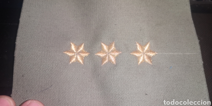 Militaria: Estrellas bordadas - Foto 1