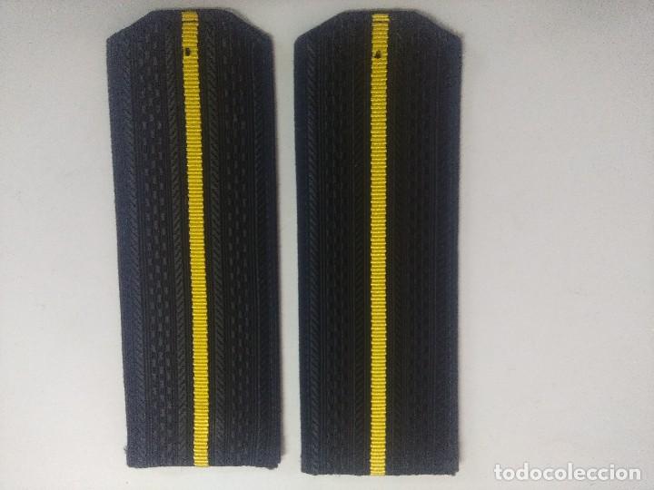 Militaria: HOMBRERAS EJERCITO ESPA&Ntilde;OL. - Foto 1