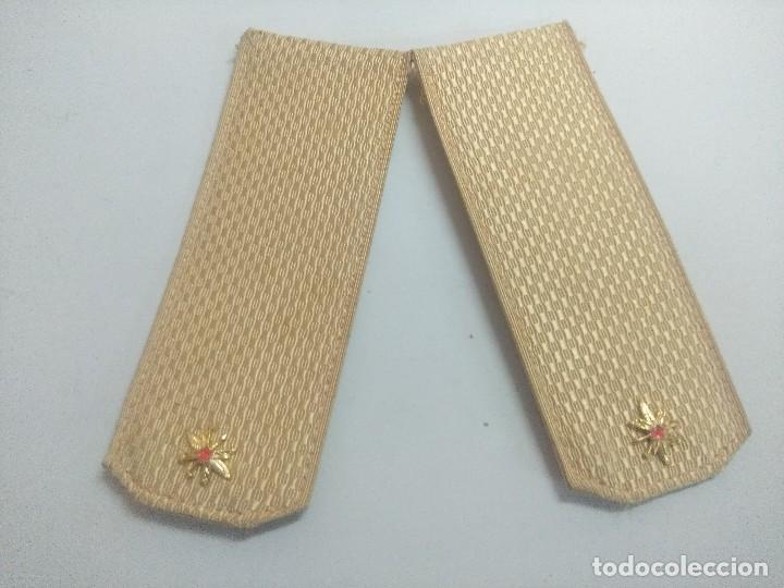 Militaria: HOMBRERAS EJERCITO ESPA&Ntilde;OL. - Foto 1