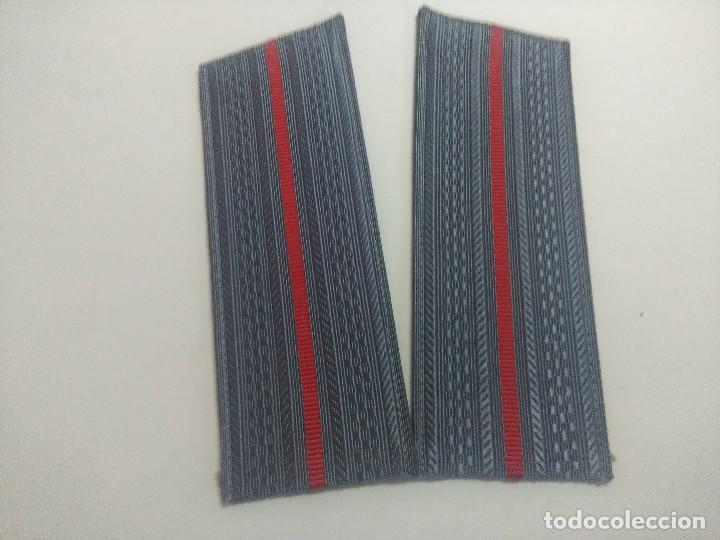 Militaria: HOMBRERAS EJERCITO ESPA&Ntilde;OL. - Foto 1